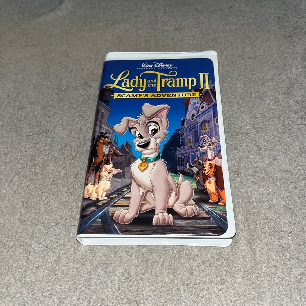 Disney’s Lady & The Tramp II Scamp’s Adventure VHS Movie